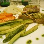 tonno scaloppato in crosta di pistacchio