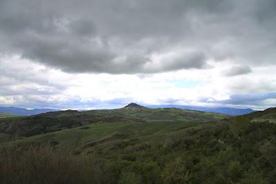 la rocca di Radicofani, da dove si vede metà del mondo