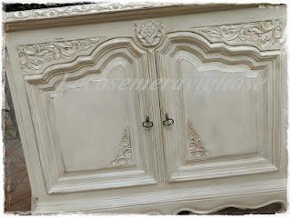 SHABBY CHIC STYLE... elegantissima credenza!