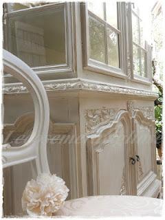 SHABBY CHIC STYLE... elegantissima credenza!