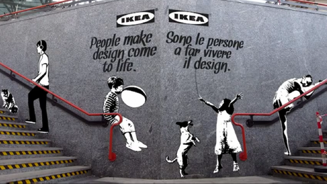 IKEA fa vivere le sue affissioni con la Street Art