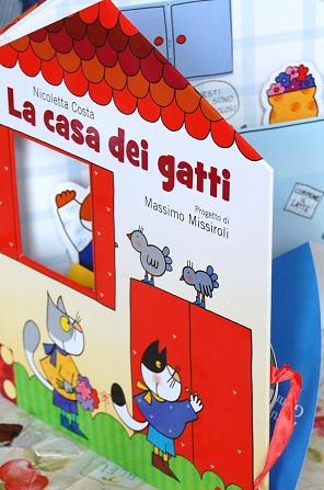 Libri e gatti: connubio perfetto.