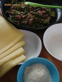 Lasagnetta con asparagi e salsiccia