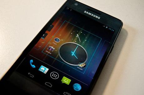 [flash] Android 4.0, samsung aggiorna il Galaxy S2 in attesa della terza versione.