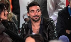 FOTO-Lavezzi soffre per il “suo” Napoli in tribuna!