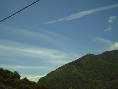 Documentazione fotografica: cancellazione dell’azzurro del cielo – 22 – 04 – 2012