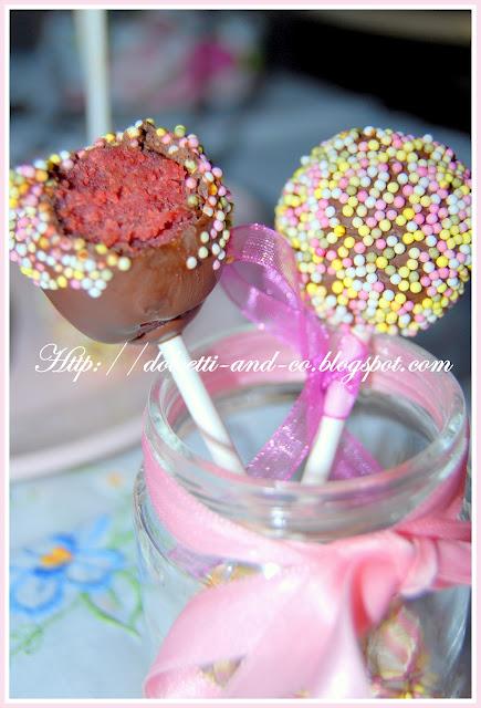 Romantic cake pops