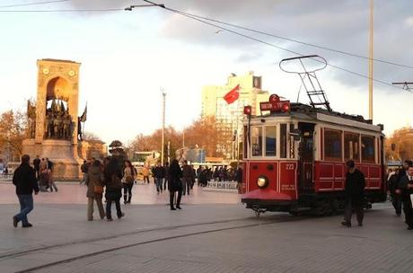 Istanbul in quattordici scatti...più uno