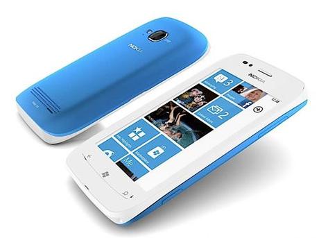 nokia lumia 710 Windows Phone Tango porta lhotspot wi fi su Nokia Lumia 710