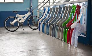 Brasile: biciclette fatte di plastica riciclata