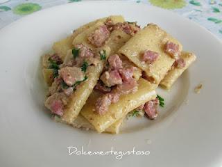 Paccheri pancetta e crema di noci