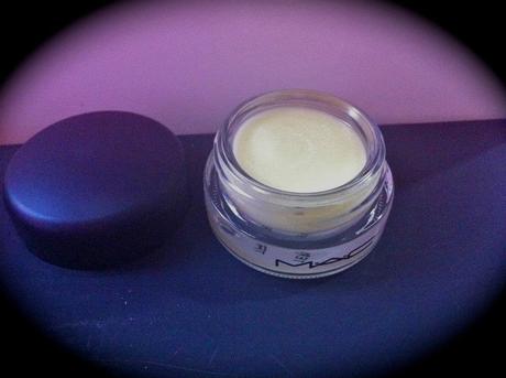 MAC : Tendertones in Tread Gently Review