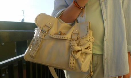 Outfit post:pastel colors