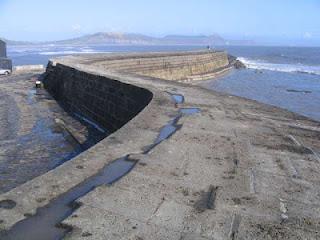 Inganno e Persuasione di Carrie Bebris: a Lyme Regis con Mr e Mrs Darcy