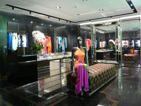 Roberto Cavalli apre il suo primo Flagship Store in Cina