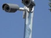 Coniugi ripresi all’Auchan mentre rubano