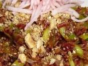 Riso rosso integrale porri, nocciole insalatini leggeri daikon