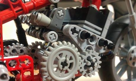 TZ 750 Lego Techinc