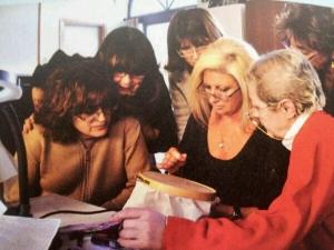 Donne protagoniste del corso di ricamo a Santa Maria degli Angeli