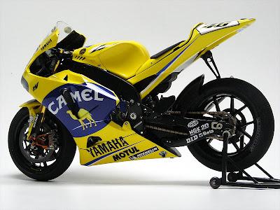 Yamaha YZR-M1 V.Rossi 2006 by Max Moto Modeling