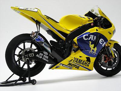 Yamaha YZR-M1 V.Rossi 2006 by Max Moto Modeling