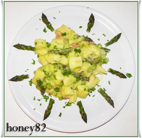 GNOCCHI DI PATATE AGLI ASPARAGI