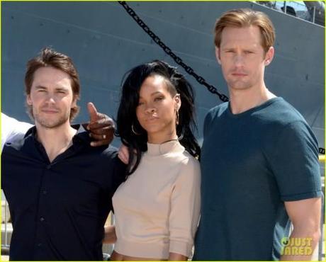 rihanna-alexander-skarsgard-battleship-pearl-harbor-04.jpeg