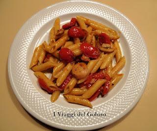 PENNE AI FUNGHI E POMODORINI