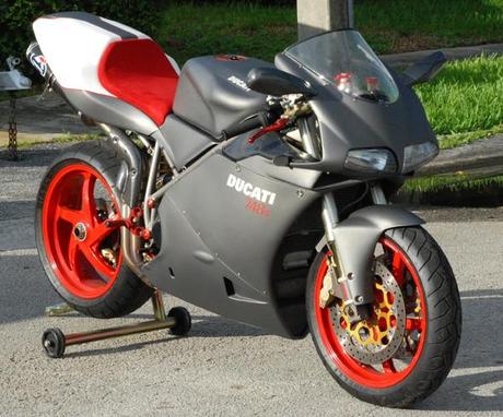 DUCATI MOTOR HOLDING IN SALSA TEDESCA