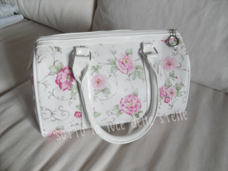 Moda - Oasap: Floral Print Padded Handle Cylinder Handbag