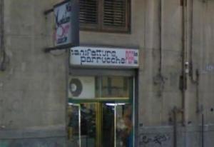 Palermo: uccisa la titolare di un negozio di parrucche. Aveva un paio di forbici piantate in gola