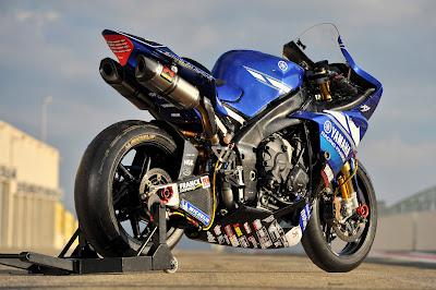 Yamaha YZF-R1 Team GMT94 2012