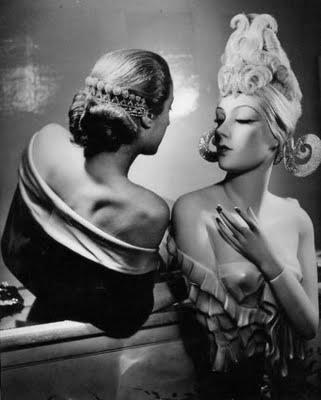 TAGLI CAPELLI ANNI 40 DONNA E UOMO ACCONCIATURE PETTINATURE STILE