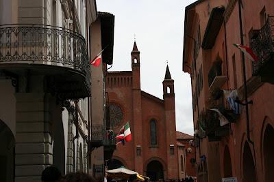 UN PO' DI LANGHE E ROERO, VINUM E ALBACAMP