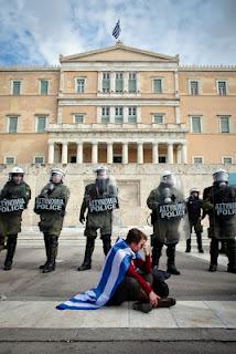 ELEZIONI IN GRECIA: TANTI PARTITI, MOLTA INCERTEZZA