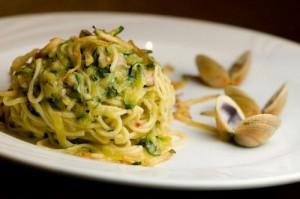 Linguine alle vongole veraci e zucchine