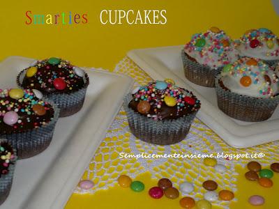 Smarties cupcake