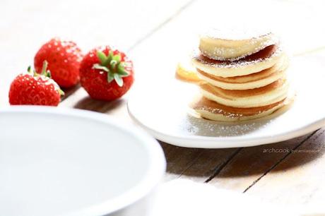 ENJOY YOUR BREAKFAST !! Colazione italo-americana: pancakes e caffelatte - ilil