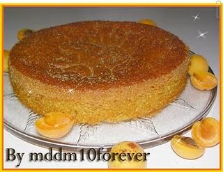 TORTA MORBIDA CON ALBICOCCHE E MANDORLE