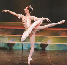 8)Arabesque