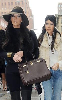 Kim & Kourtney Kardashian looking Super Fab in NYC !!