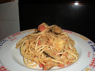 Spaghetti con Melanzane e Pane Fritto
