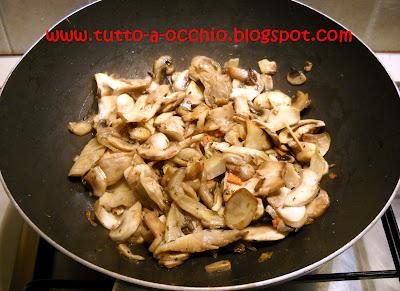 WHB #332 - Uova e funghi in cocotte croccante