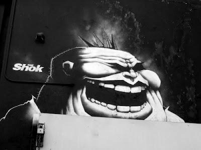 Street Art: Impressionanti Graffiti di Shok-1