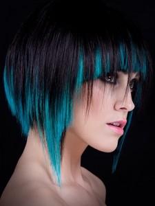 Moda capelli: il blu è trendy
