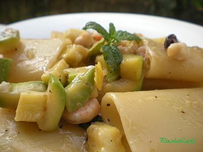 Profumo d'estate....Paccheri Zucchine e Molluschi