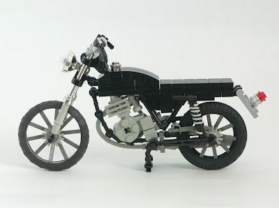 Photo #219 - Yamaha SR 500 Lego!