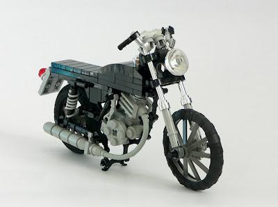 Photo #219 - Yamaha SR 500 Lego!