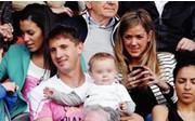 FOTO- Ramirez gioca con il figlio di Cavani in tribuna allo stadio di Bologna!