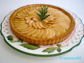 Crostata di mele, miele e rosmarino